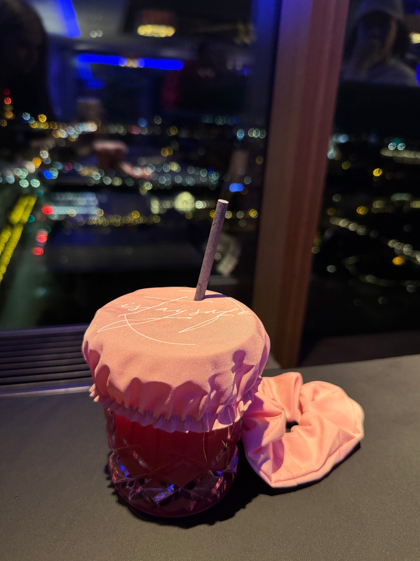 ISTAYSAFE Scrunchie pink