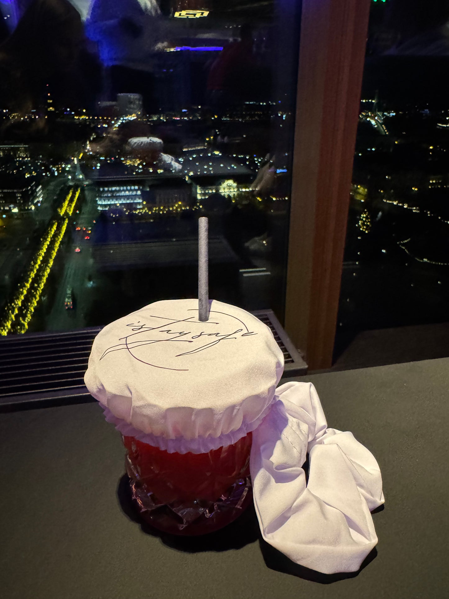 ISTAYSAFE Scrunchie white